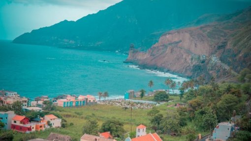 Cabo Verde revê metas e prevê certificado de eliminação vertical do VIH-Sida em 2024