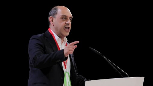 Manuel Pizarro elogia Marta Temido e diz que regressa a Portugal cheio de determinação
