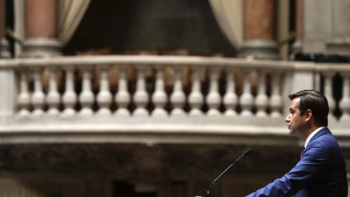 PSD quer estatuto do SNS no parlamento para garantir “debate público e transparente”