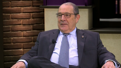 Cirurgião Eduardo Barroso disponível para partilhar experiência no SNS para reter profissionais