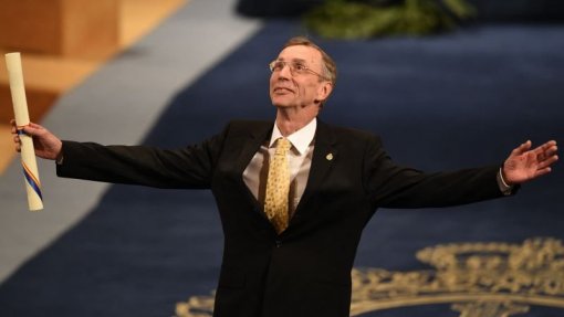 Nobel da Medicina atribuído ao sueco Svante Pääbo