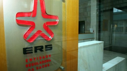 ERS alerta prestadores de saúde para obrigação de envio de queixas dos utentes