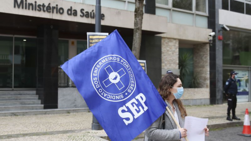 Enfermeiros e Governo voltam hoje às negociações para tentar fechar acordo sobre carreiras