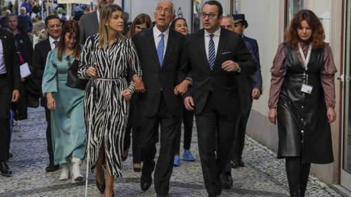 Governo vai reforçar número de vagas para descanso de cuidadores informais