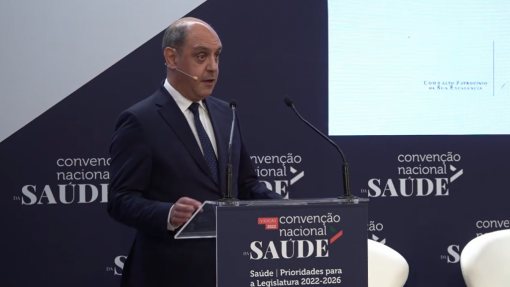 Ministro da Saúde rejeita ideia de caos nas urgências