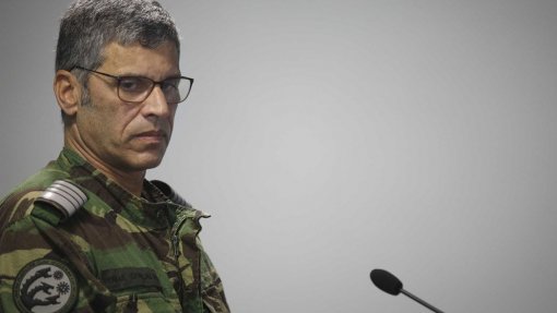 Covid-19: Pessoas acima dos 50 anos devem estar vacinadas até final do ano