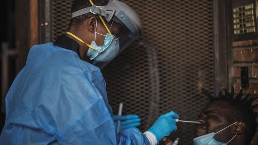Covid-19: Autoridades de saúde advertem para aumento de casos em África