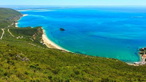 SETÚBAL: Os Verdes levam campanha SOS Natureza à Arrábida