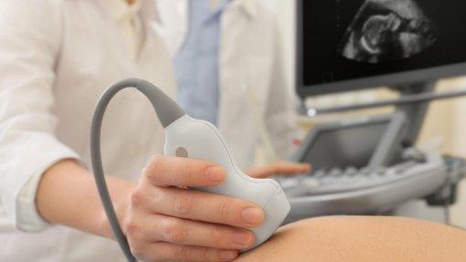 SNS vai pagar mais a profissionais por exames de pré-natal