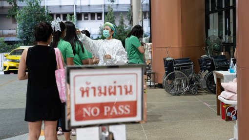 Covid-19: Tailândia mantém “reabertura total” e pede teste apenas a países como Índia e China