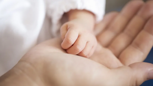 Covid-19: Mães e bebés de novo juntos no pós-parto no hospital público de Macau