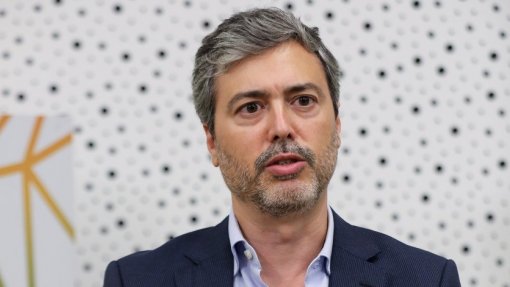 Responsável diz que a transição digital na Saúde faz-se com privados