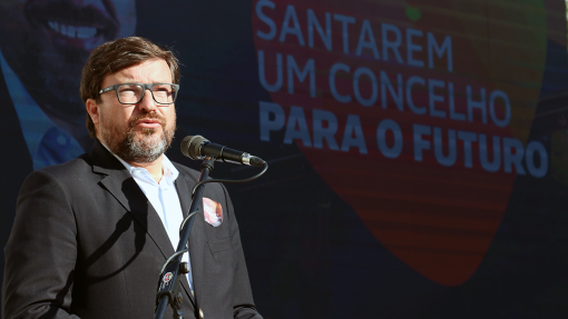 Autarca de Santarém ameaça ir para a porta do Ministério da Saúde se reunião não for agendada