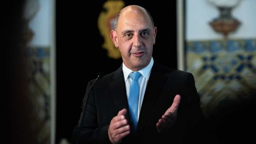Ministro da Saúde diz que SNS se está a preparar para o Verão