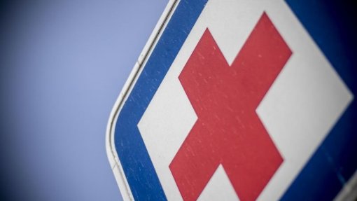 Parecer técnico defende envolvimento dos ministérios da Coesão e da Economia na localização do hospital do Oeste