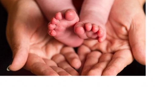 Nasceu primeiro bebé britânico com ADN de três pessoas