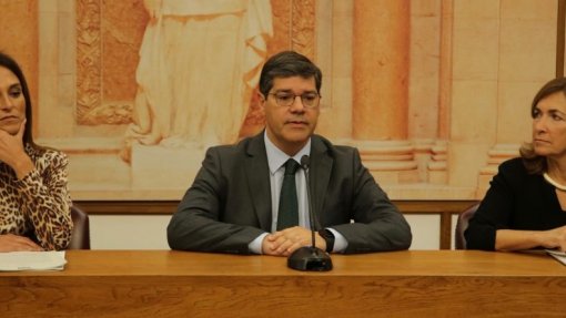 Eutanásia: Deputados PS que estiveram contra votam agora a favor da confirmação do decreto