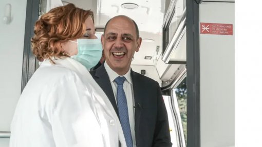 Doentes vão poder recolher na farmácia medicamentos fornecidos por hospitais - Governo