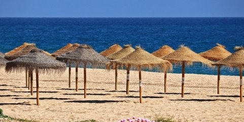 Concessionários querem regras &quot;bem definidas&quot; de proibição de fumar na praia