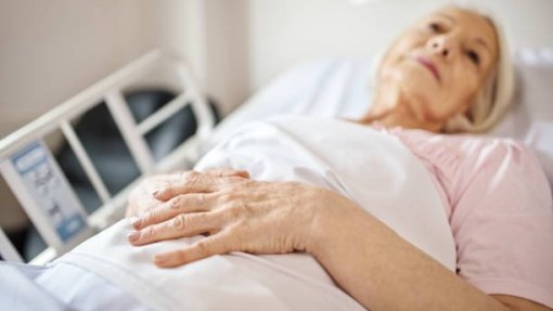 Internamentos sociais aumentam 60% e ocupam 1.675 camas nos hospitais - estudo
