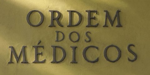 Farmácias e Ordem Médicos reúnem-se pela primeira vez em prol dos doentes e do SNS