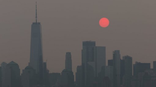 Qualidade do ar em Nova Iorque no &quot;vermelho&quot; devido a incêndios florestais no Canadá