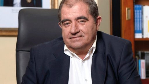 Presidente da Câmara de Albufeira pede reforço dos meios de emergência médica