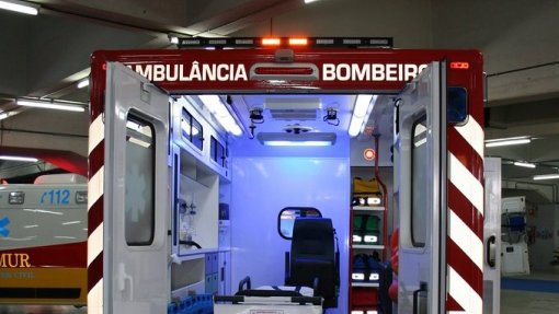 Câmara de Lisboa apoia compra de seis ambulâncias para bombeiros voluntários