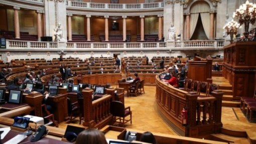 Oposição alerta para degradação e falta de atratividade do SNS