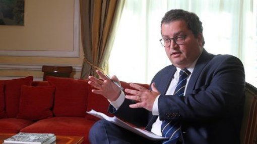 Sarmento destaca &quot;fortíssimo contributo” para o SNS nos vários governos PSD