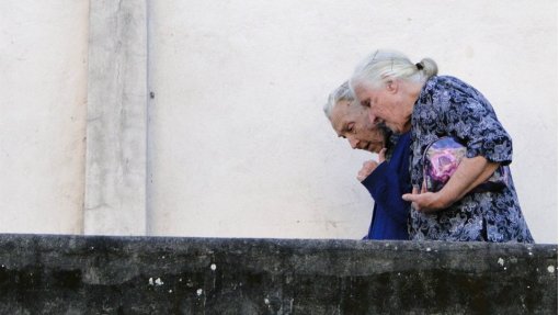 Associação de reformados quer juntas de freguesia a acompanhar idosos que vivem sós