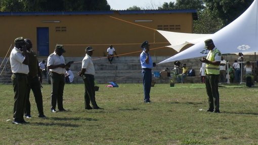 Polícia moçambicana impede realização de feira de saúde organizada por médicos grevistas