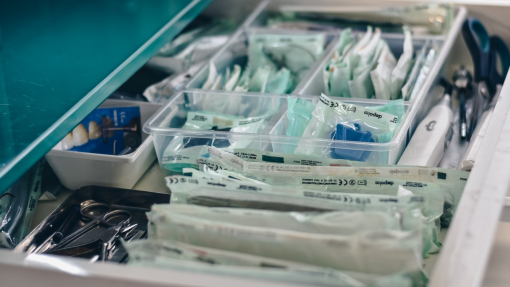 Ucrânia: Contraofensiva torna necessário mais material médico além de militar - ativista