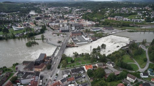 Nível das águas continua a subir na Noruega e autoridades avaliam novas evacuações