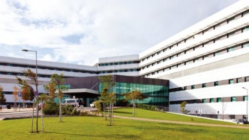 BE questiona Governo sobre denúncia de recém-nascido retido no hospital de Cascais
