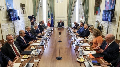 Montenegro diz que Costa esteve &quot;amuado&quot; na reunião de Conselho de Estado