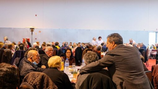 Sete dos oito idosos internados no Porto por intoxicação em lar já tiveram alta