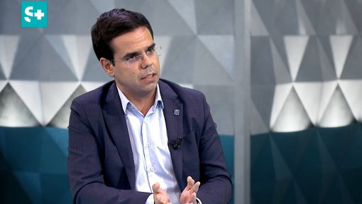 Médicos de família aguardam orientações sobre vacinação para esclarecer utentes