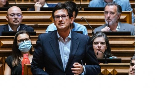 Presidente da IL contra “nacional remendismo” na saúde e defende revolução no setor
