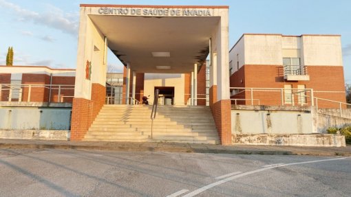 Serviços regressam ao Centro de Saúde de Anadia após intervenção profunda