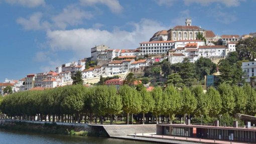 Coimbra aceita transferência de competências na saúde mas critica processo