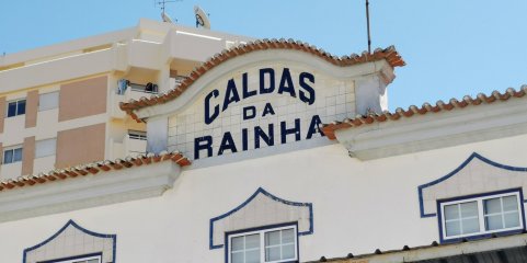 Caldas da Rainha leva 50 autocarros e 2.000 pessoas a protestar contra localização do novo hospital