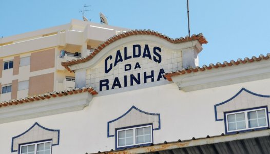 Caldas da Rainha leva 50 autocarros e 2.000 pessoas a protestar contra localização do novo hospital