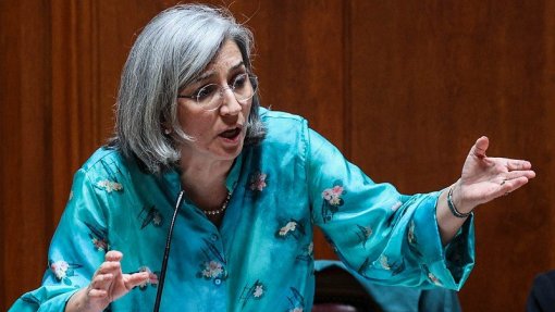 Governo diz que lei do tabaco “não é proibicionista”e que vai ajudar quem quer deixar de fumar
