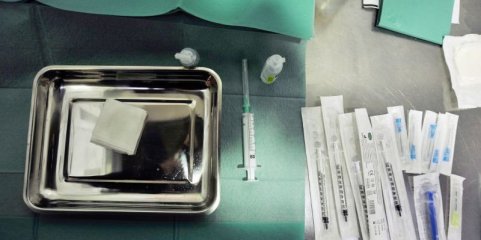 Vacinação contra covid-19 nos Açores será feita apenas pelos centros de saúde