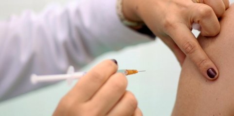 Covid-19: Portugal já tem algumas centenas de milhares de vacinas - Ministro
