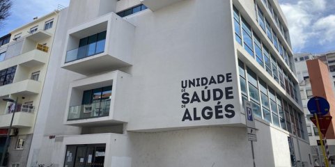 Oeiras conclui obras no centro de saúde e instala comportas em estabelecimentos de Algés