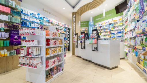 Bruxelas multa farmacêuticas em 13,4 ME por cartelização de preços