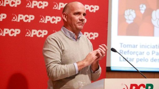 PCP vai entregar a Costa manifesto com 100 mil assinaturas a exigir mudança de políticas