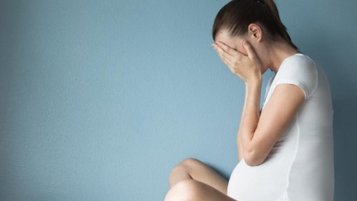 Investigação liderada por Coimbra cria recomendações para a depressão na gravidez
